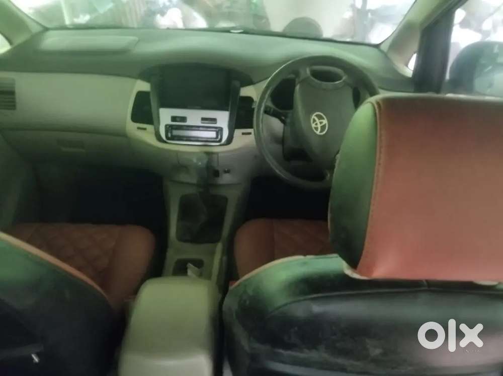 Toyota Innova 2011 Diesel 250000 Km Driven