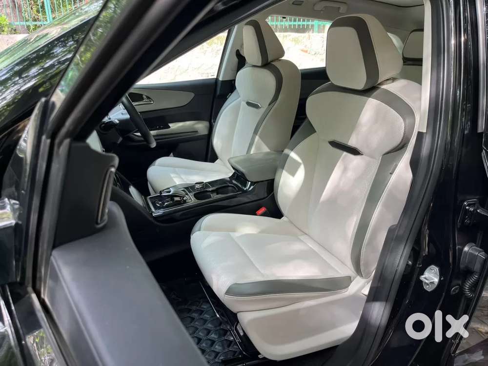 Mahindra Xev 9e Three B79 Kwh, 2025, Electric