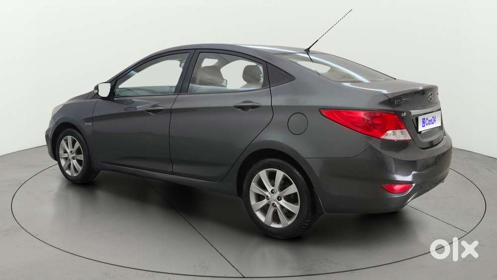 Hyundai Verna Fluidic 1.6 Vtvt Sx, 2013, Petrol