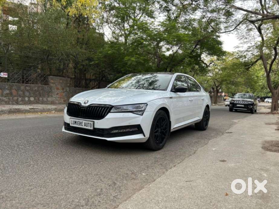 Skoda Superb 2.0 Sportline Tsi At, 2023, Petrol