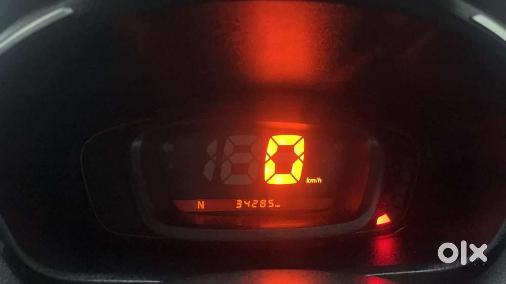 Renault Kwid 2019-ongoing 1.0 Rxt Amt (o), 2018, Petrol