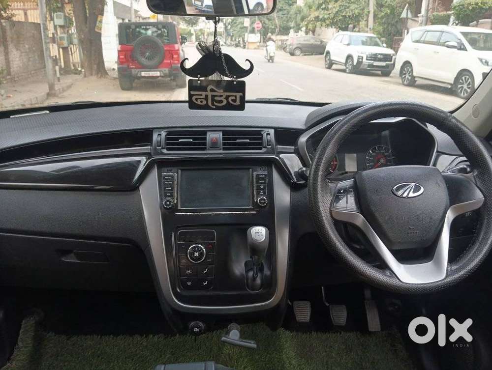 Mahindra Kuv 100 Mahindra-kuv-100-d75-k8, 2017, Diesel