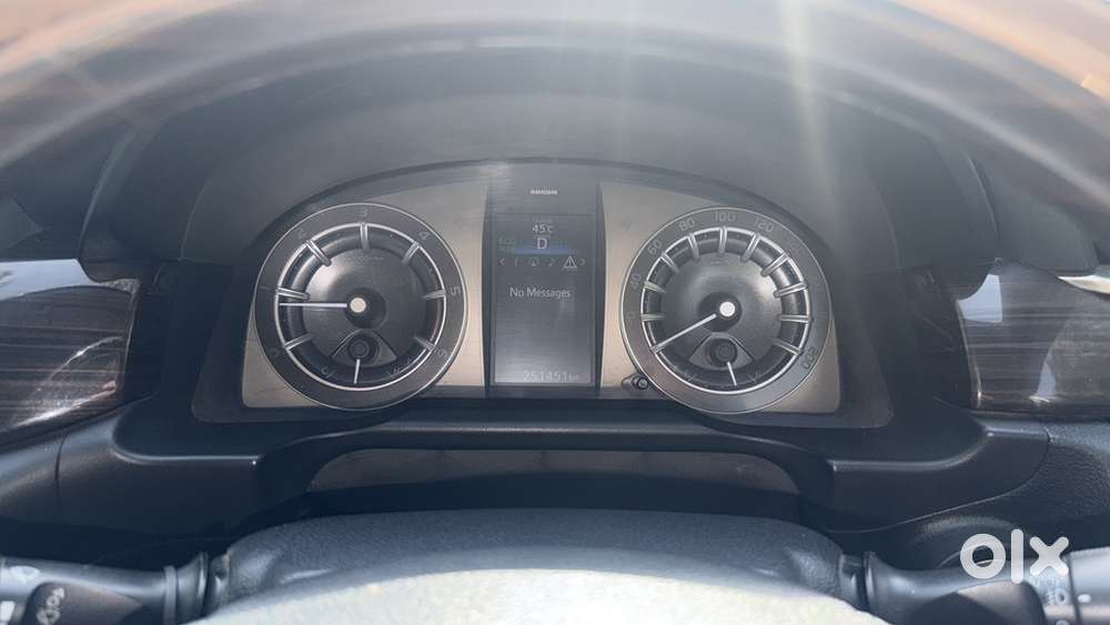 2016 Toyota Innova Crysta