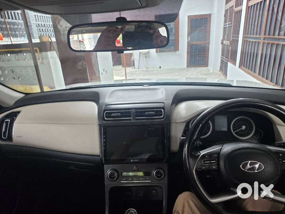 Excellent Condition , Non Accident , 18 Inch Vossen Allows