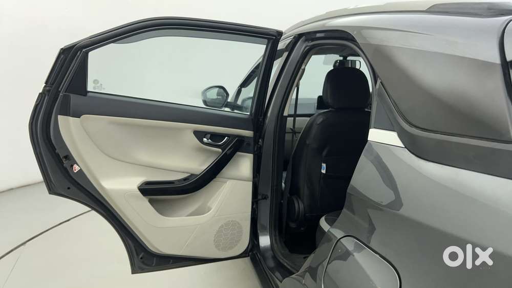 Tata Nexon 1.2 Revotron Xza Plus, 2021, Petrol