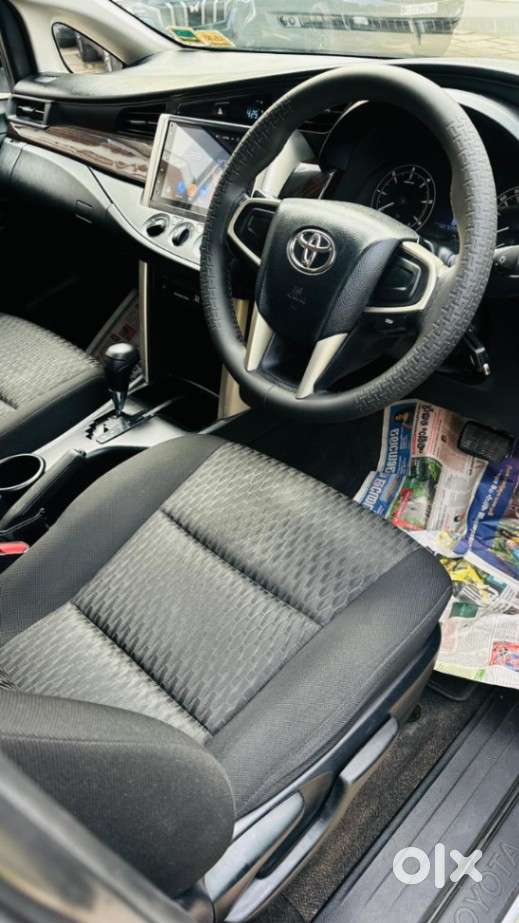 Toyota Innova Crysta 2.8 Gx At, 2017, Diesel