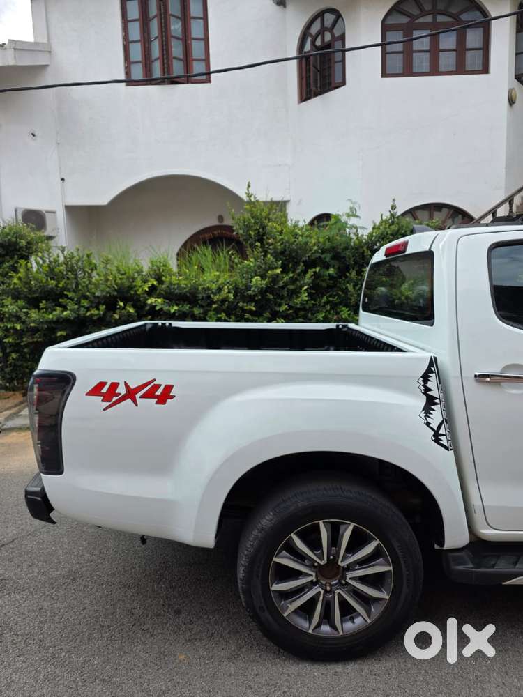 Isuzu V-cross Z 4x4 Mt, 2020, Diesel