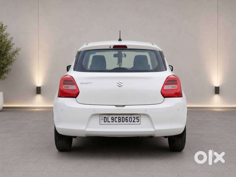 Maruti Suzuki Swift Lxi, 2023