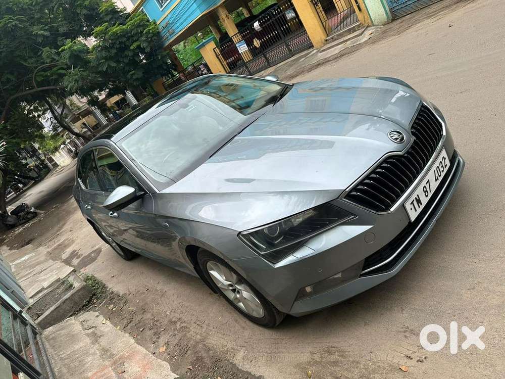 Skoda Superb 2017 Diesel 125000 Km Driven