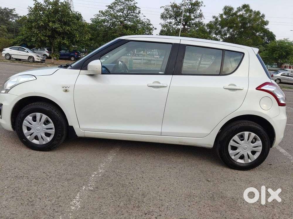 Maruti Suzuki Swift Lxi, 2016, Petrol