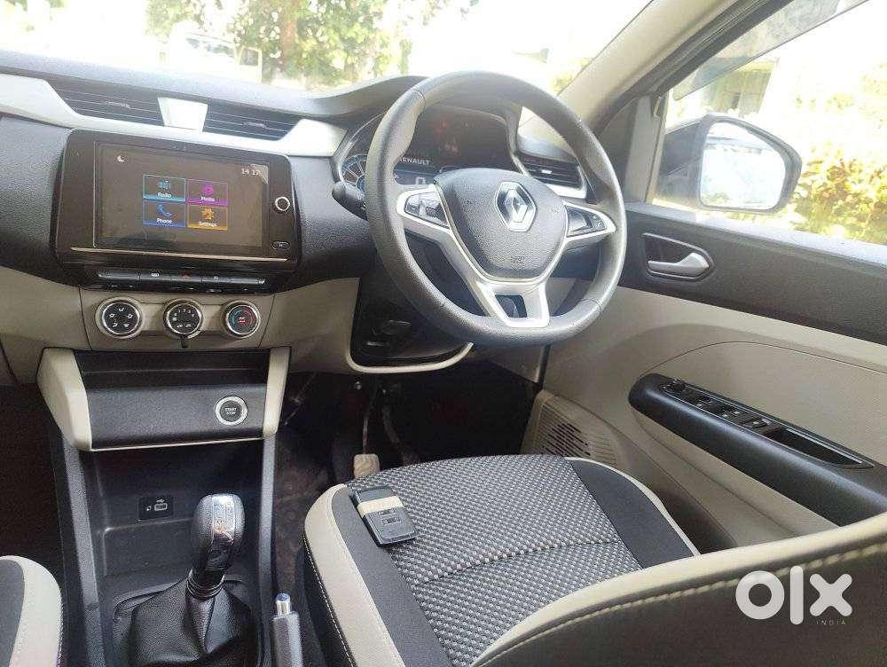 Renault Triber Rxz Easy-r Amt, 2023, Petrol