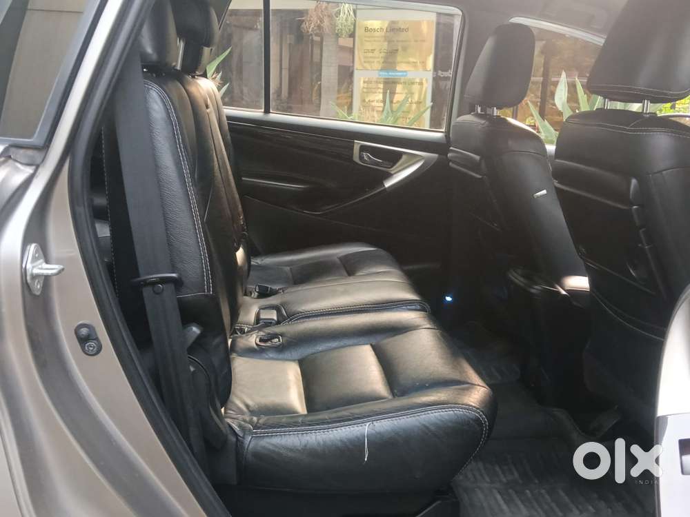 Toyota Innova Crysta 2.4 Vx Mt 8s, 2016, Diesel