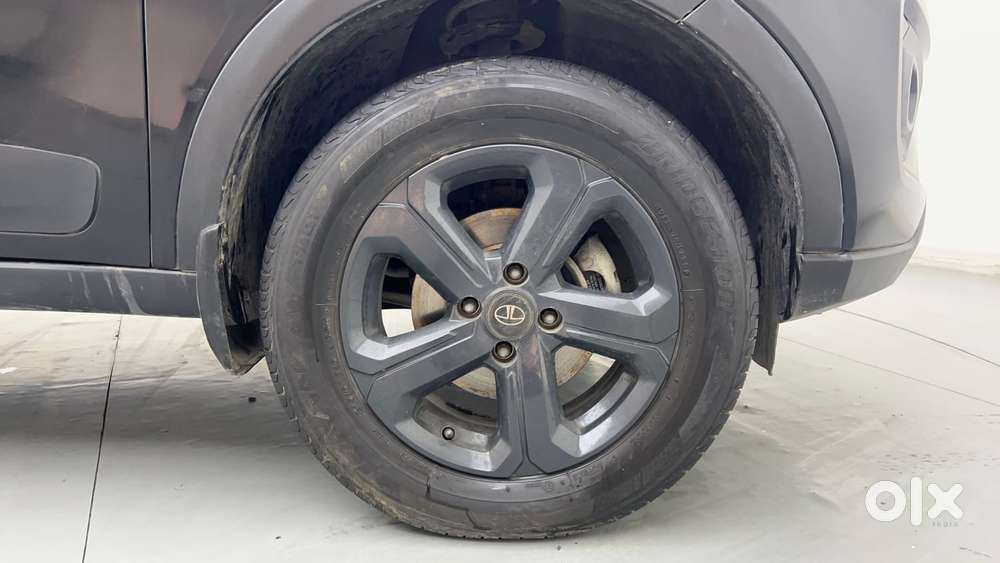 Tata Nexon 1.5 Revotorq Xza Plus S Amt, 2023, Petrol