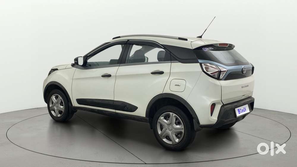 Tata Nexon 1.5 Revotorq Xma Amt, 2021, Petrol