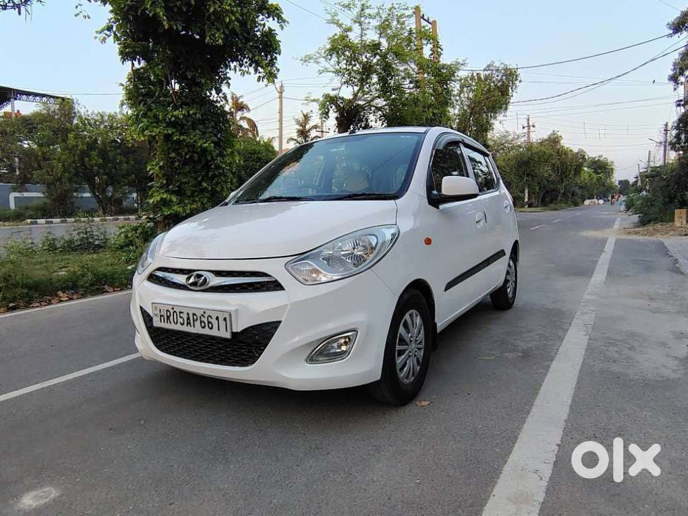 Hyundai I10 Sportz, 2015, Petrol