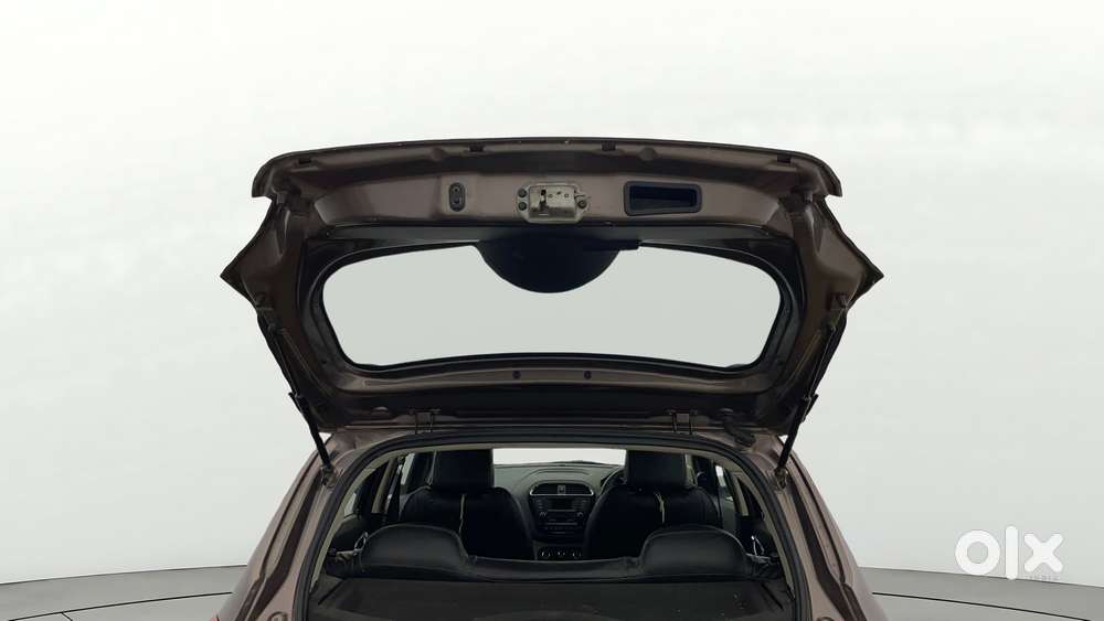 Tata Tiago 1.2 Revotron Xz, 2016, Petrol