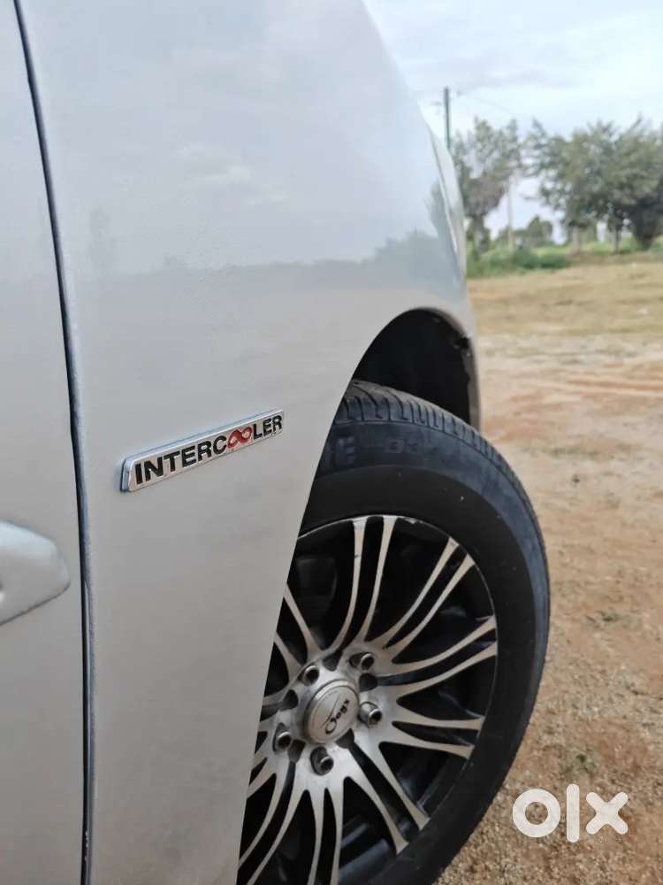 Toyota Innova 2.5g Bs4 2011
