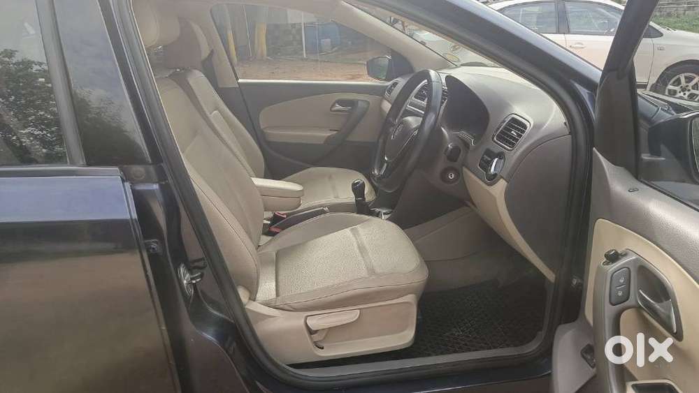 Volkswagen Vento Petrol Highline, 2015, Petrol