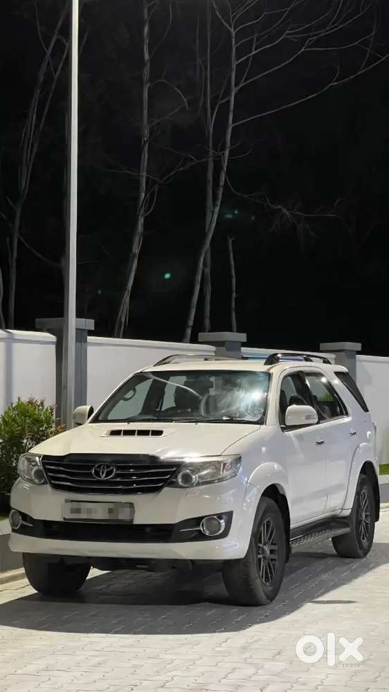 Toyota Fortuner 2015
