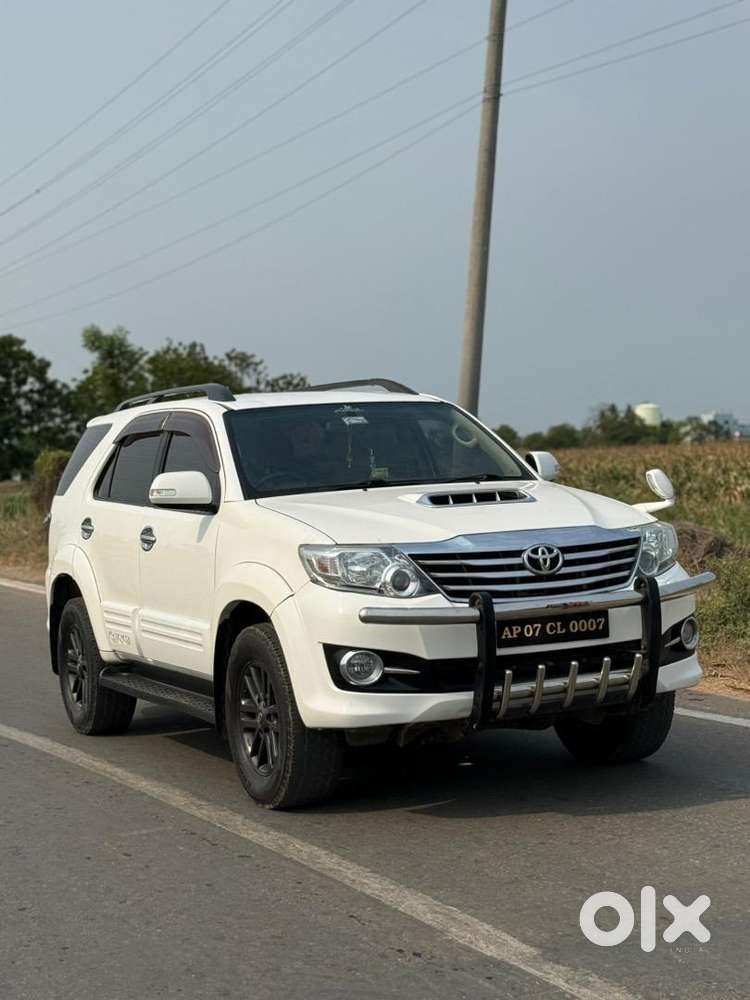 Toyota Fortuner 2015 Diesel Well Maintained