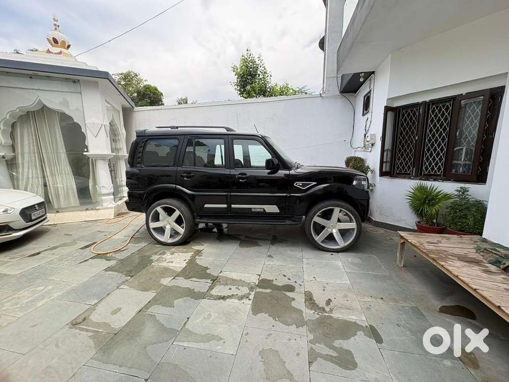 Mahindra Diesel Car 2025