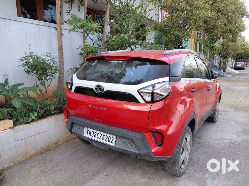 Tata Nexon 1.5 Revotorq Xm (s), 2021, Petrol