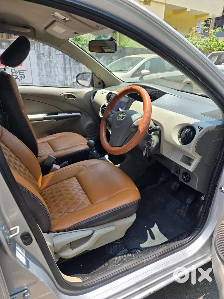 Toyota Etios Liva 2016