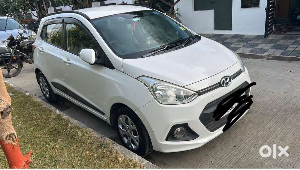 2016 Hyundai Petrol Manual Car