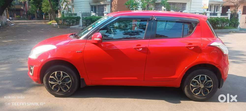 Maruti Suzuki Swift Vxi + Manual, 2015, Petrol