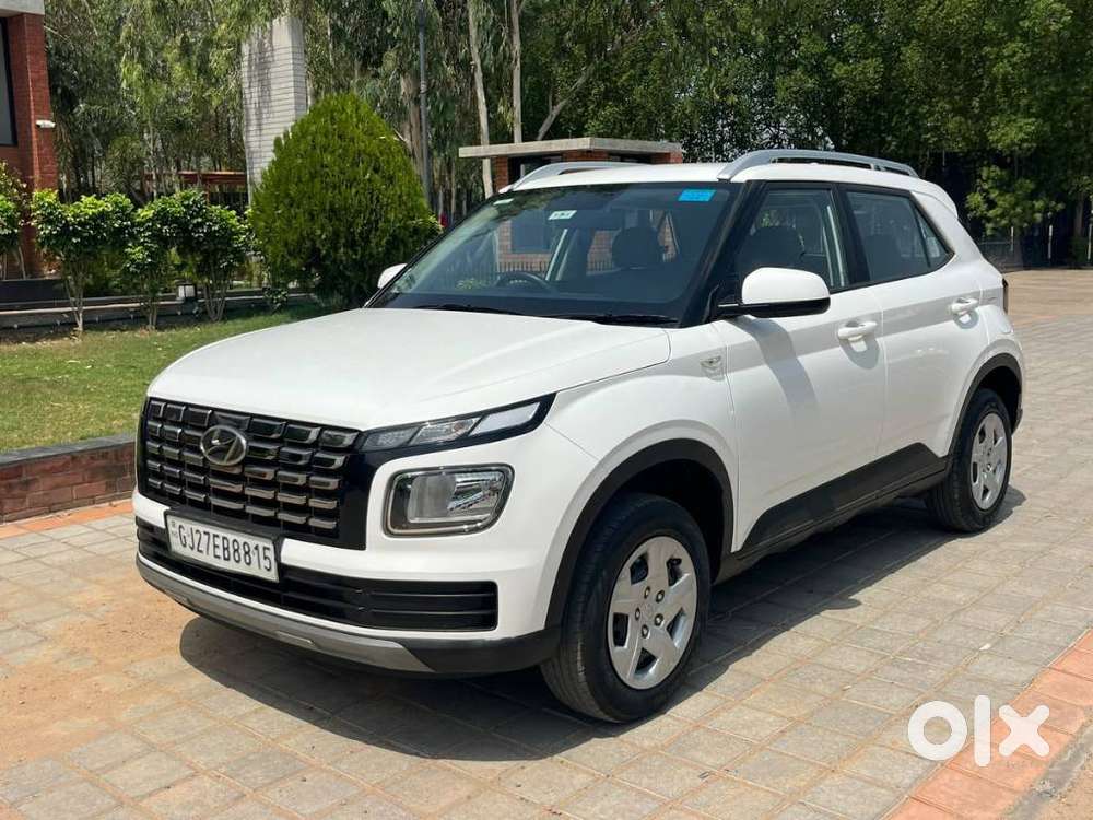 Hyundai Venue S 1.2 Petrol, 2023, Petrol