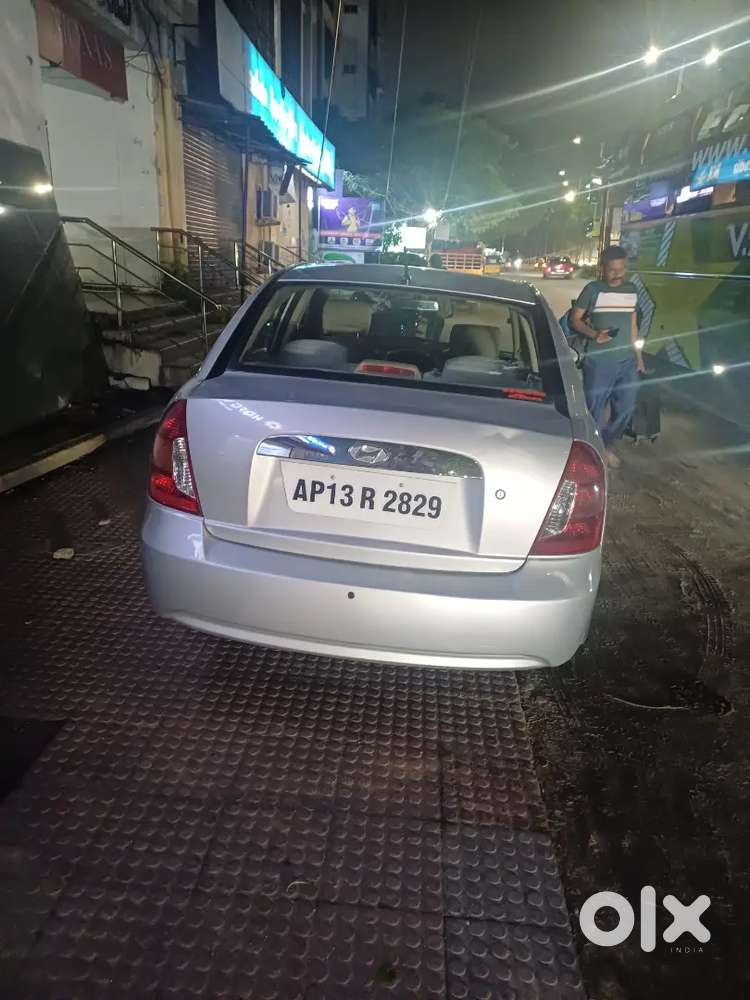 Hyundai Verna 2010 Model