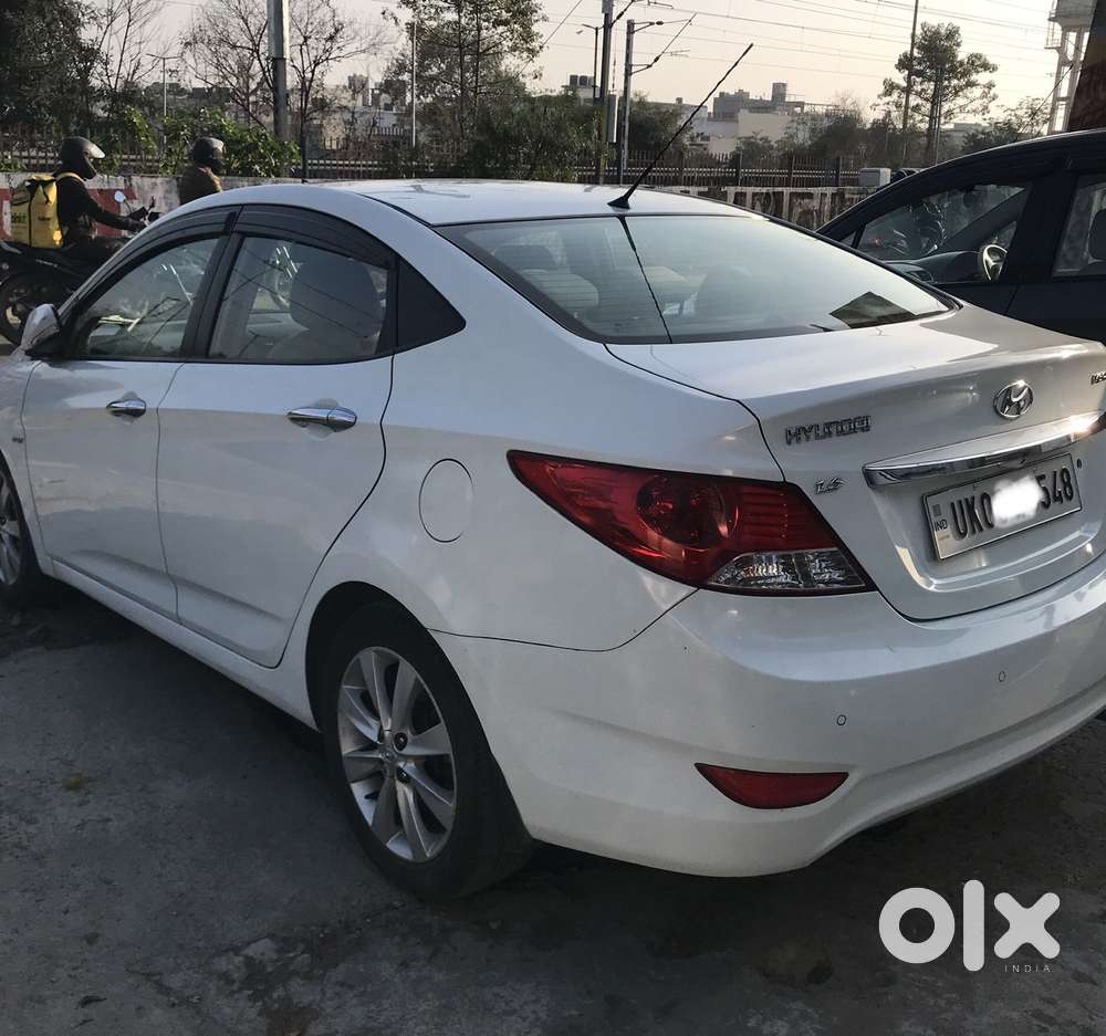 Hyundai Verna Fluidic 1.6 Vtvt Sx Opt, 2012, Petrol