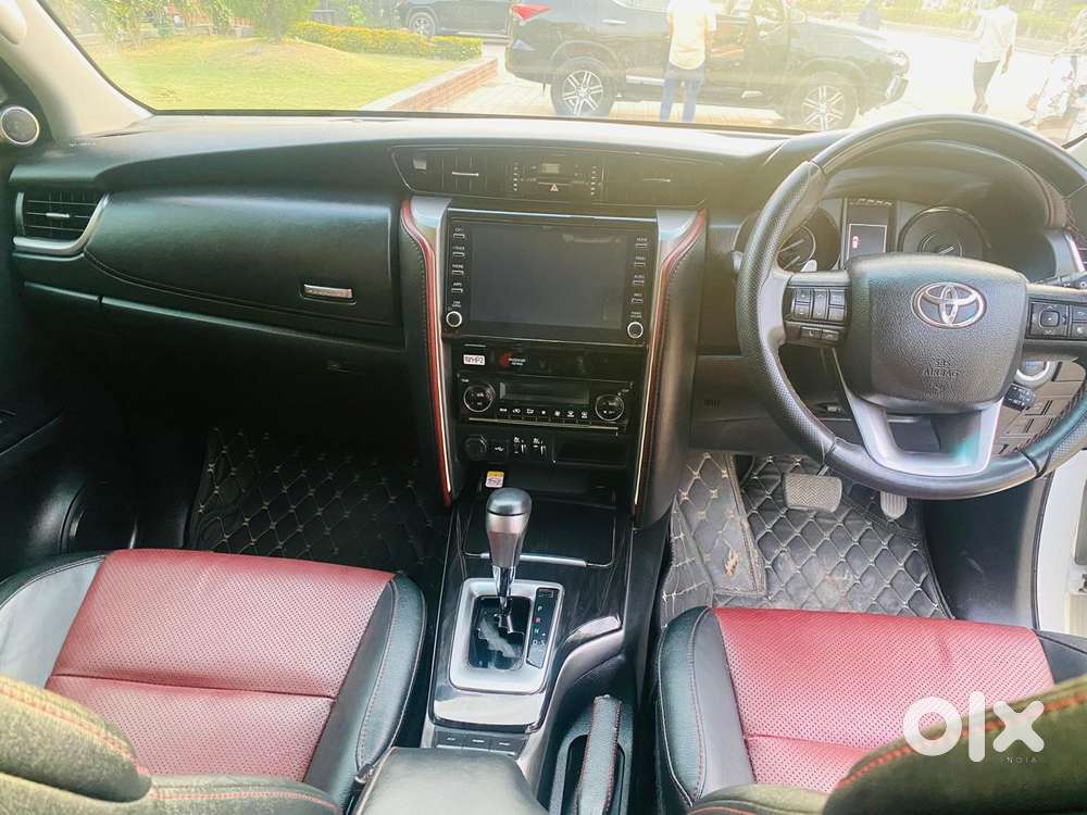 Toyota Fortuner Legender 4x2 At 2.8, 2023, Diesel