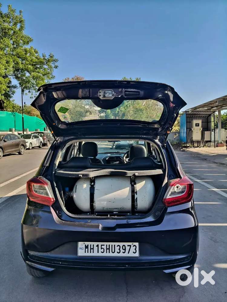 Tata Tiago Xz Plus Cng .2022 ...1st Owner.   45000 Km Only ...