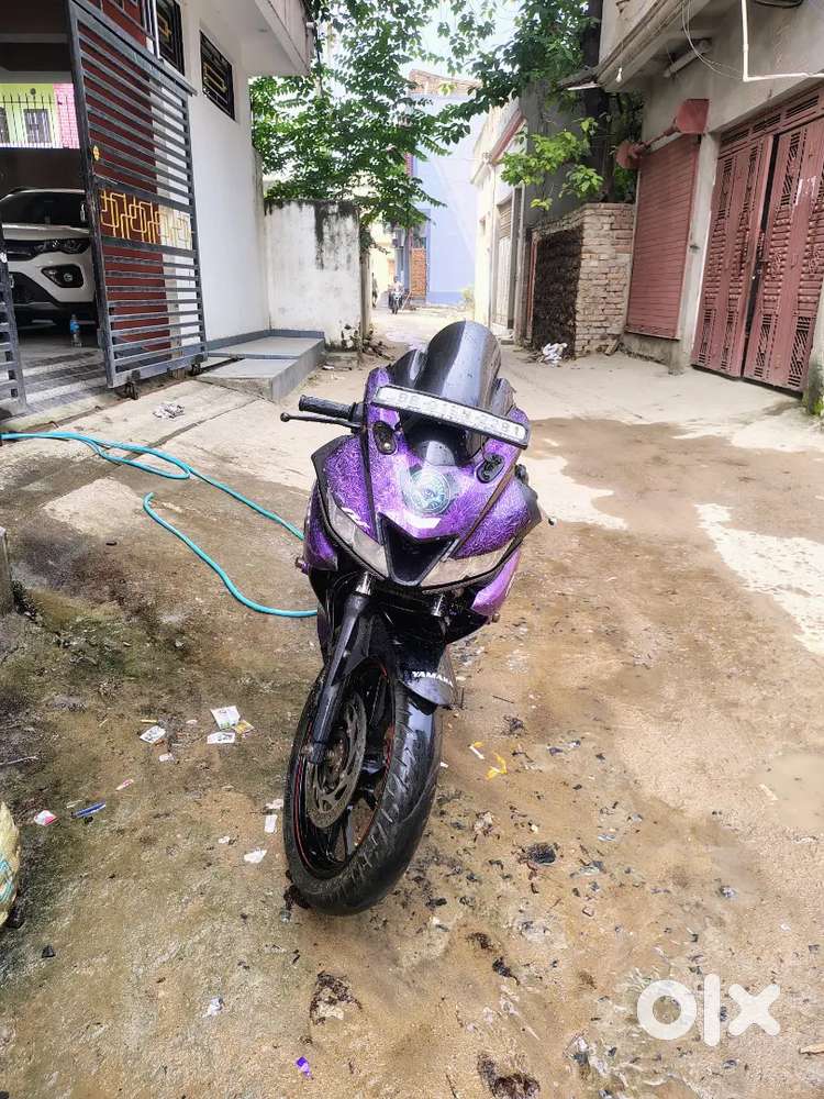 Yamaha R15 2020 bike custom paint with New rear tyre , New battery