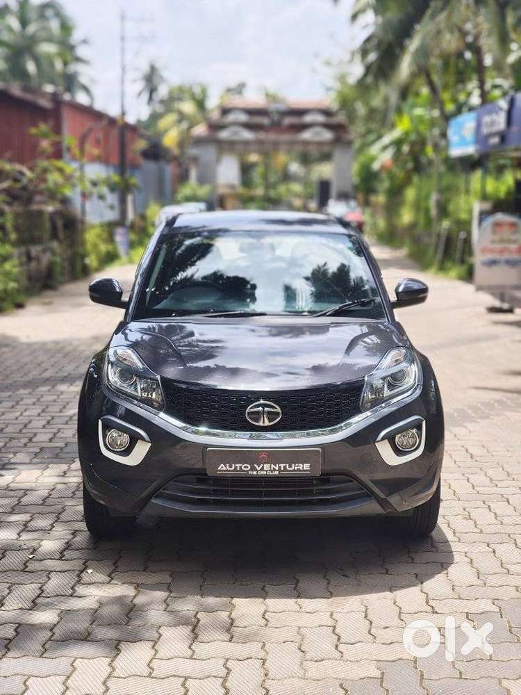 Tata Nexon 1.2 Revotron Xza Plus, 2018, Petrol