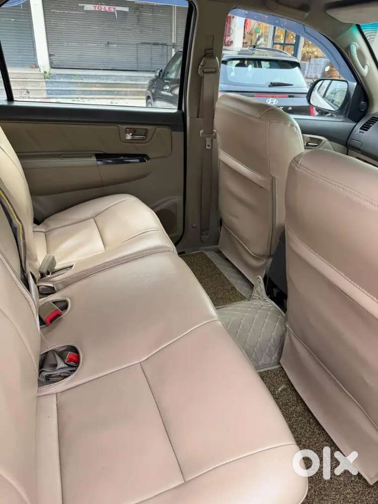 Toyota Fortuner 2013 Diesel At 126000 Km Driven