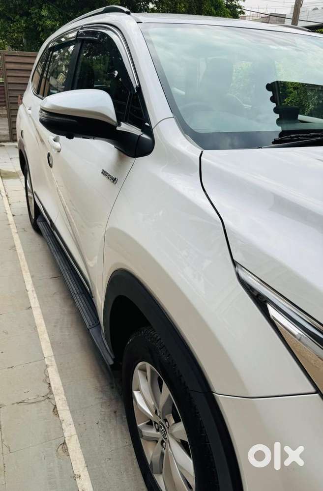 Toyota Hycross,white, 18500 Km, Fully Maintained, Excellent Condition