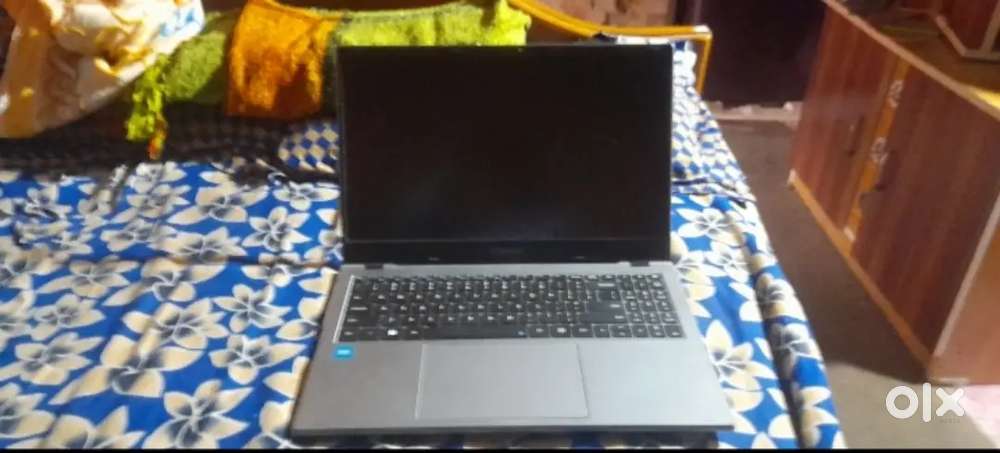 CHUWI intel  celeron 8GB    256GB SSD  2025 model