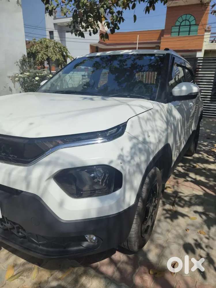 Tata Punch 1.2p  Mt Sunroof 2024