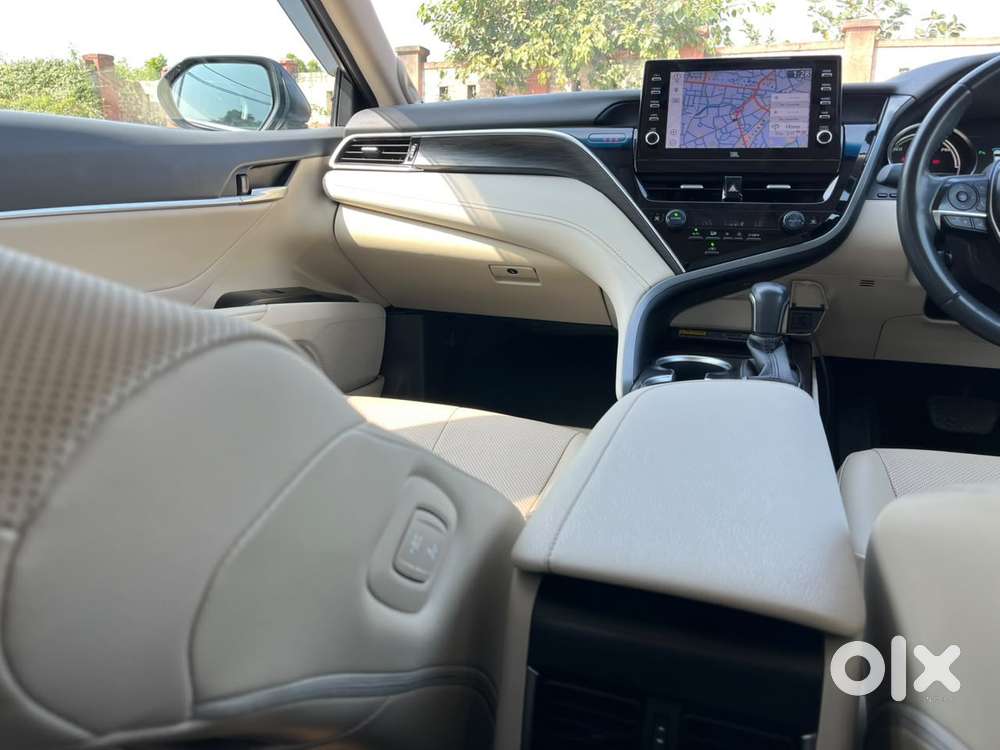 Toyota Camry Hybrid, 2024, Petrol