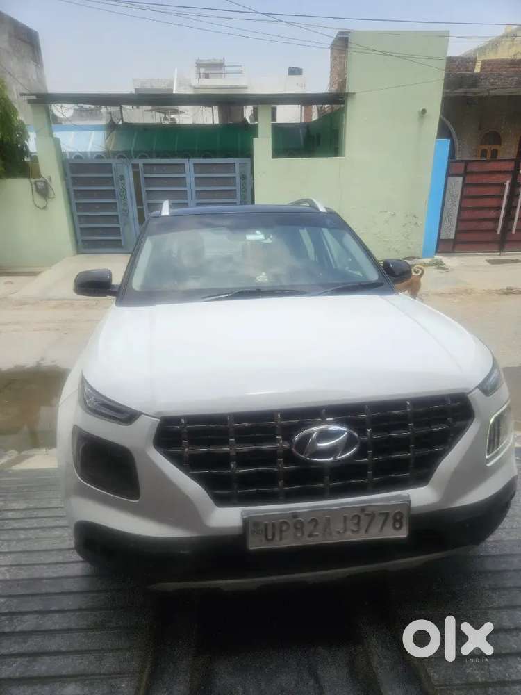 Hyundai Venue 2020 Diesel Well Maintained