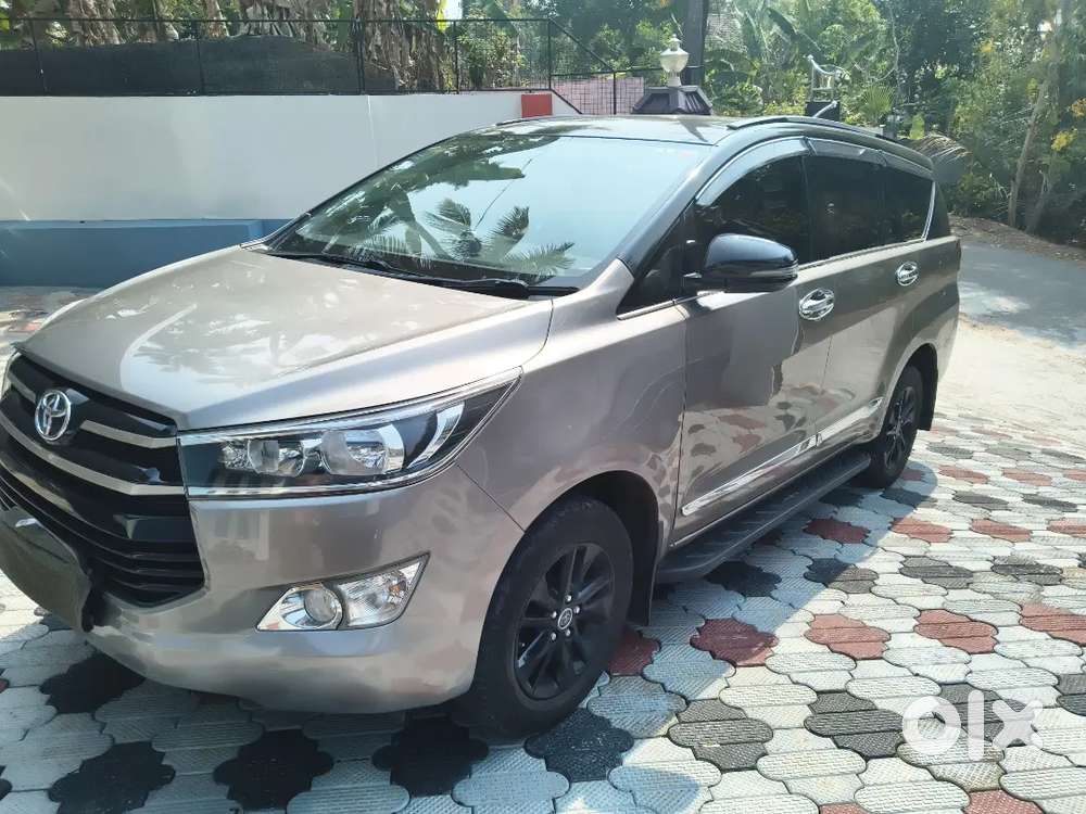 Toyota Innova Crysta 2018 Diesel 140000 Km Driven.