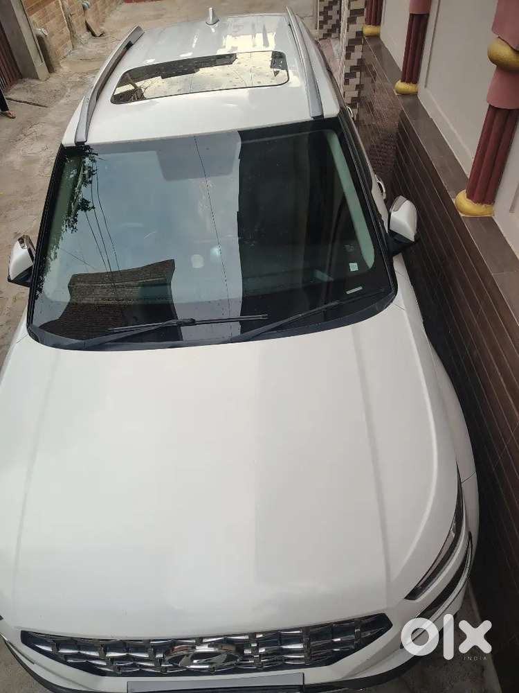 Hyundai Venue Diesel Mt Dual Tone 2019