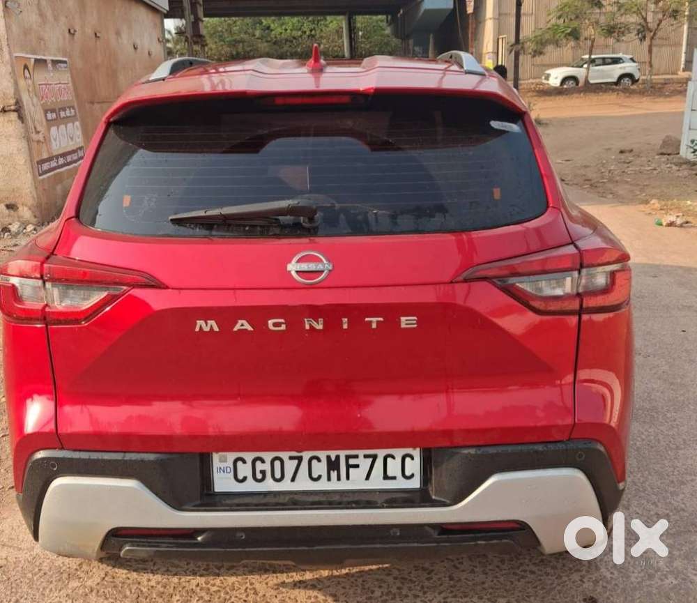 Nissan Magnite 1.0 Xv Red Edition, 2023, Petrol