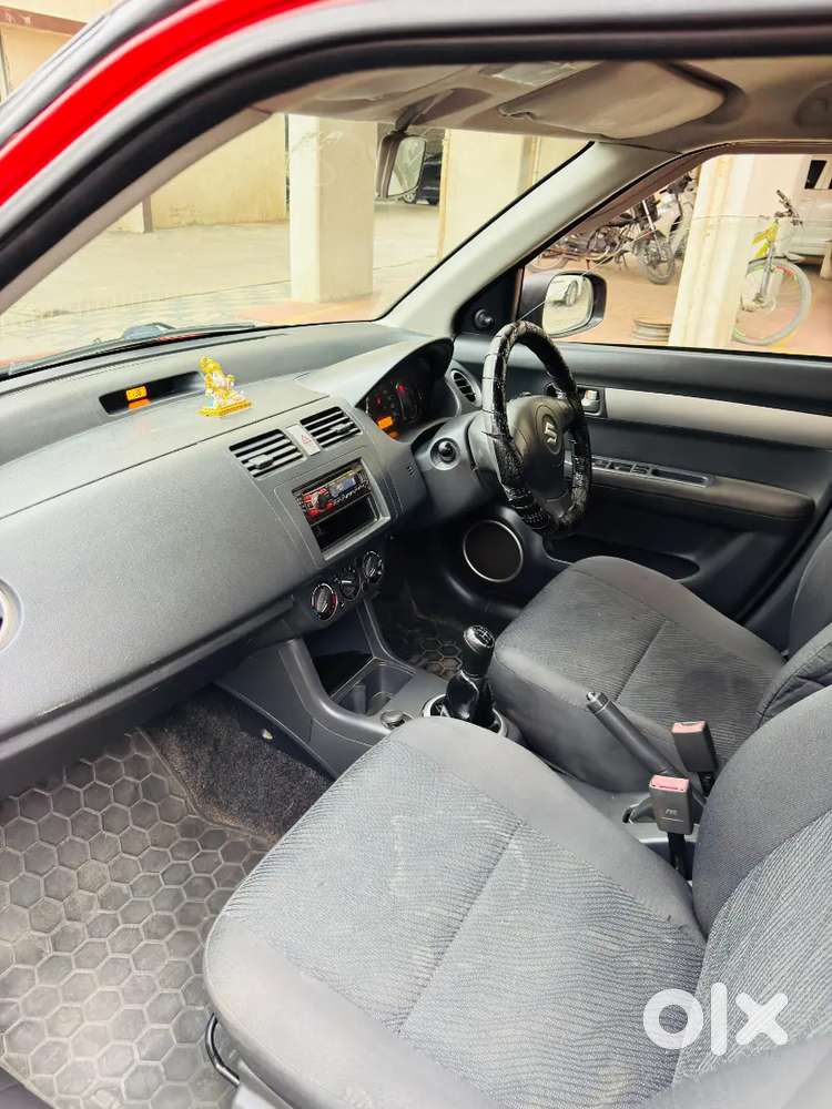 Maruti Suzuki Swift Vdi Diesel 2011 2nd Owner 133477 Km 285000 Negotia