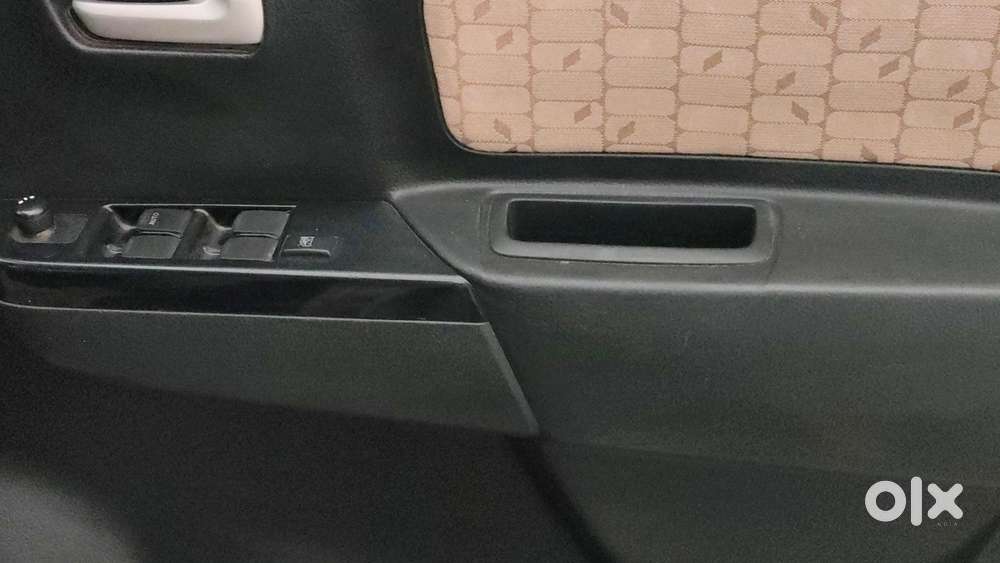 Maruti Suzuki Wagon R 1.0 Vxi, 2017, Petrol
