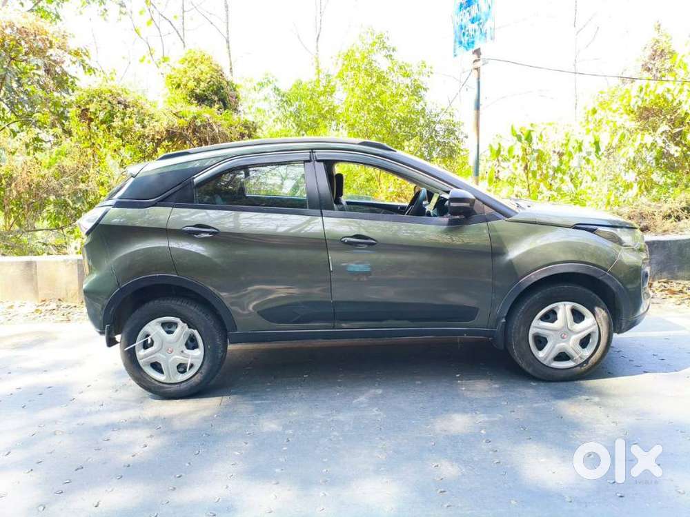 Tata Nexon 1.2 Revotron Xz Plus, 2022, Petrol