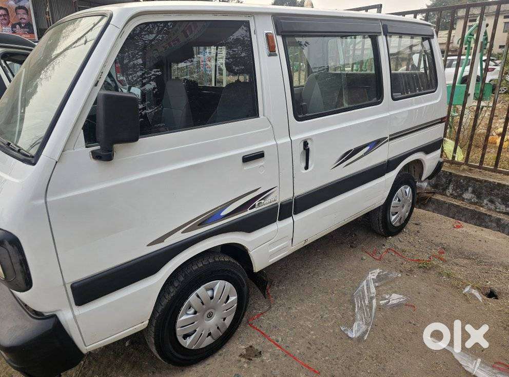 Maruti Suzuki Omni Mpi Std Bsiii 8-str W/ Immobiliser, 2016, Lpg