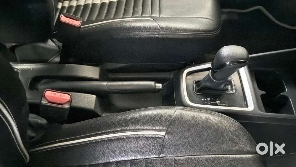 Maruti Suzuki Swift Amt Zxi, 2019, Petrol